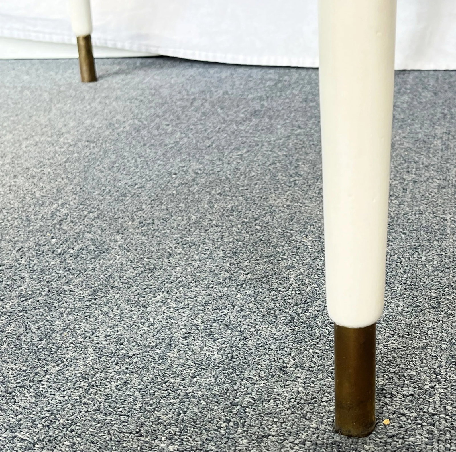 Mid-Century Modern Raised Shelf Occasional Table - 7