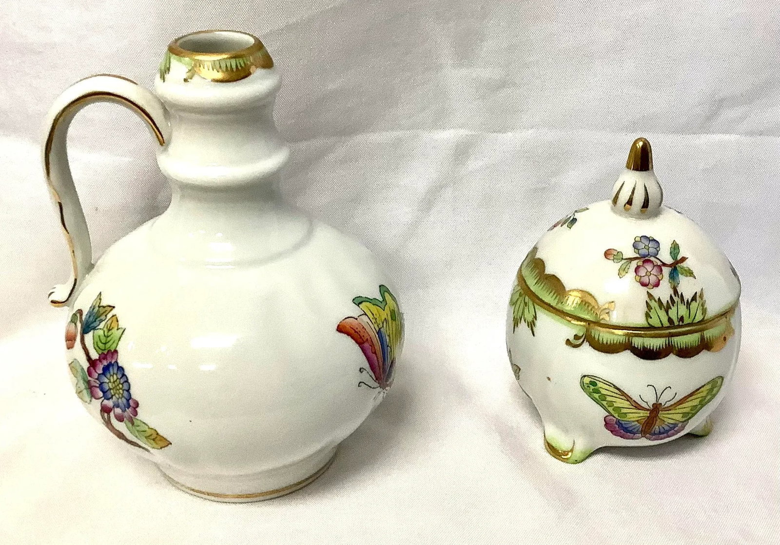 Set of Vintage Queen Victoria Porcelain, Trinket Dish and Small Vase - 2