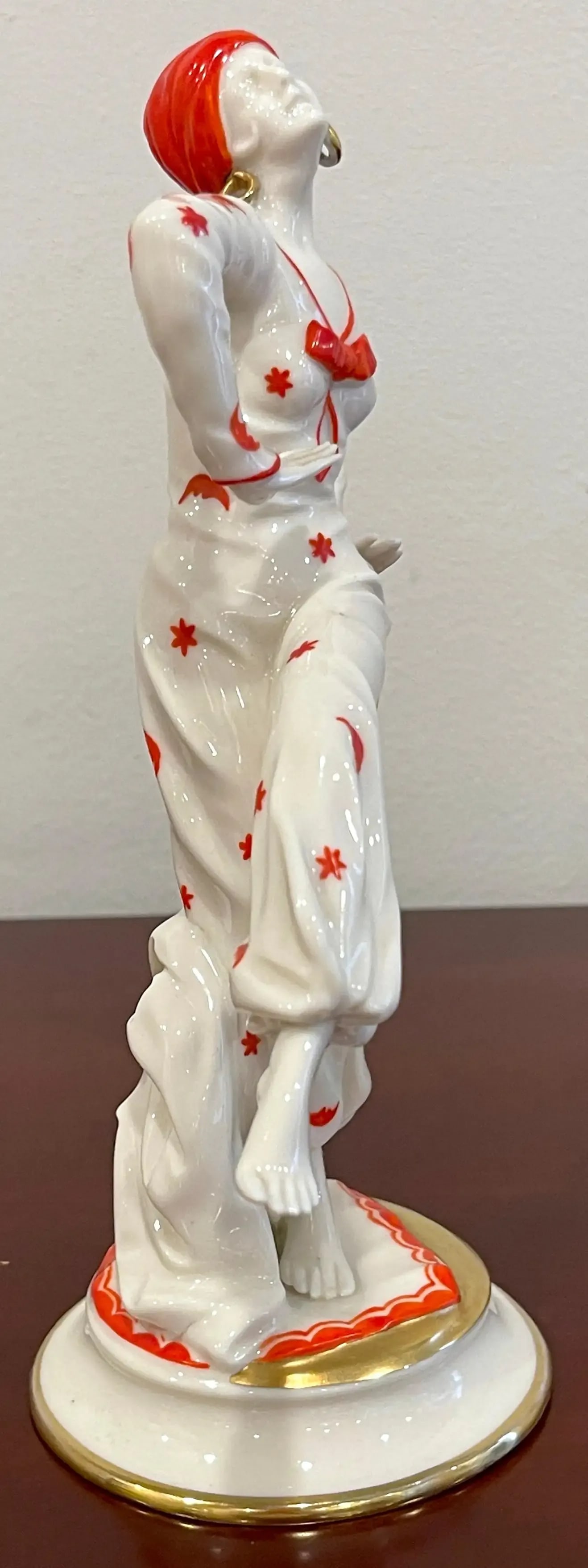 Early 20th Century Art Deco Figurine of 'Mata Hari' by Capodimonte / Naples Porcelain Company - 9