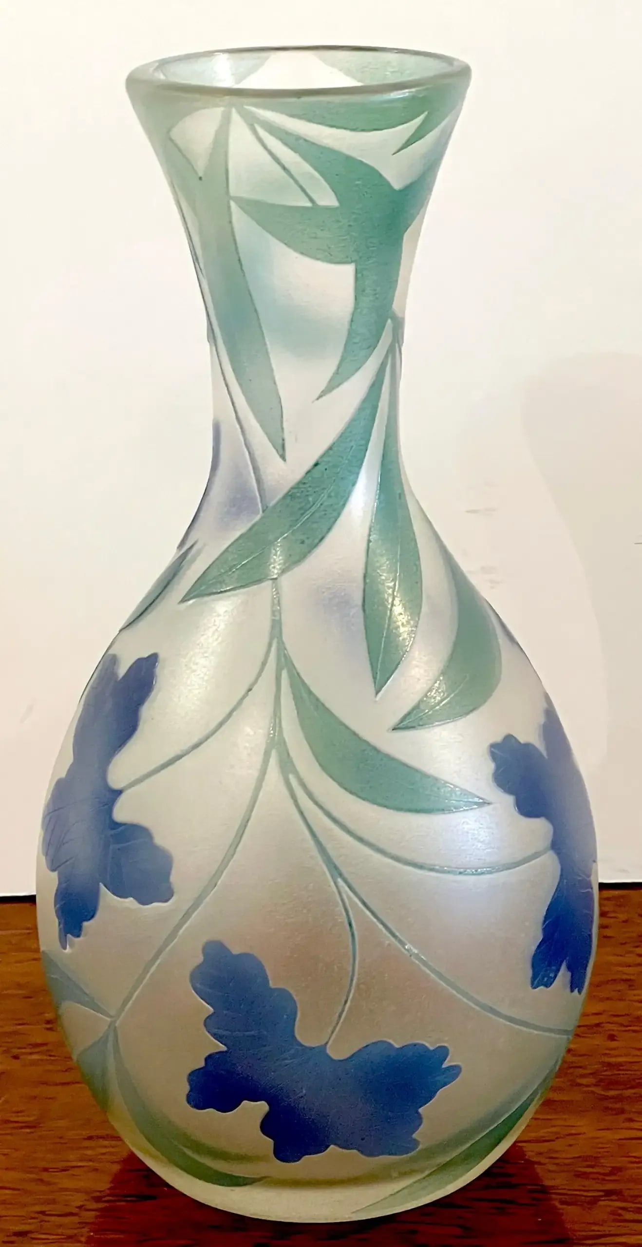 Mid 20th Century French Modern Floral Cameo Glass Vase, Signed Daum+Nancy France - 6