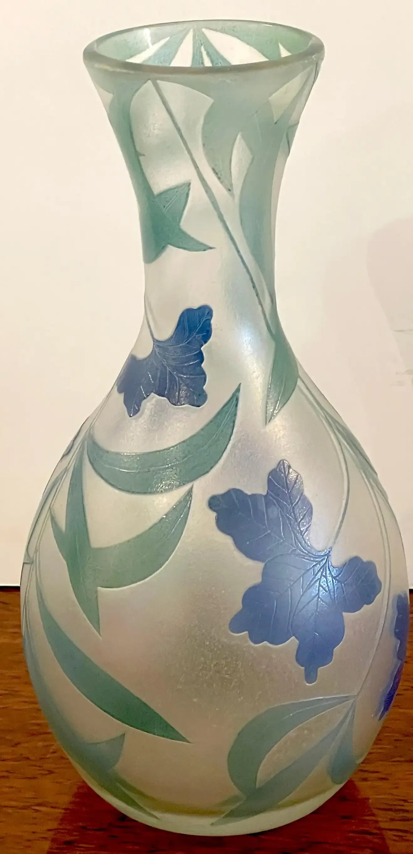 Mid 20th Century French Modern Floral Cameo Glass Vase, Signed Daum+Nancy France - 7