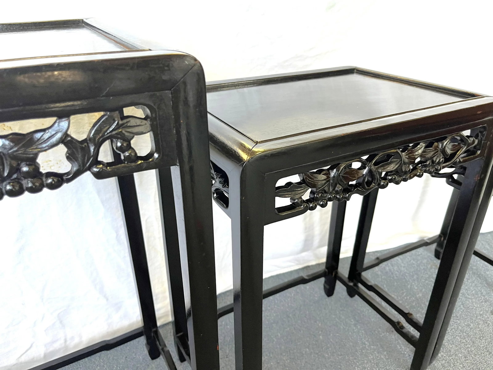 Mid Century Modern Chinese Carved Wood Nesting Tables in Ebony Finish- Set of 3 - 8