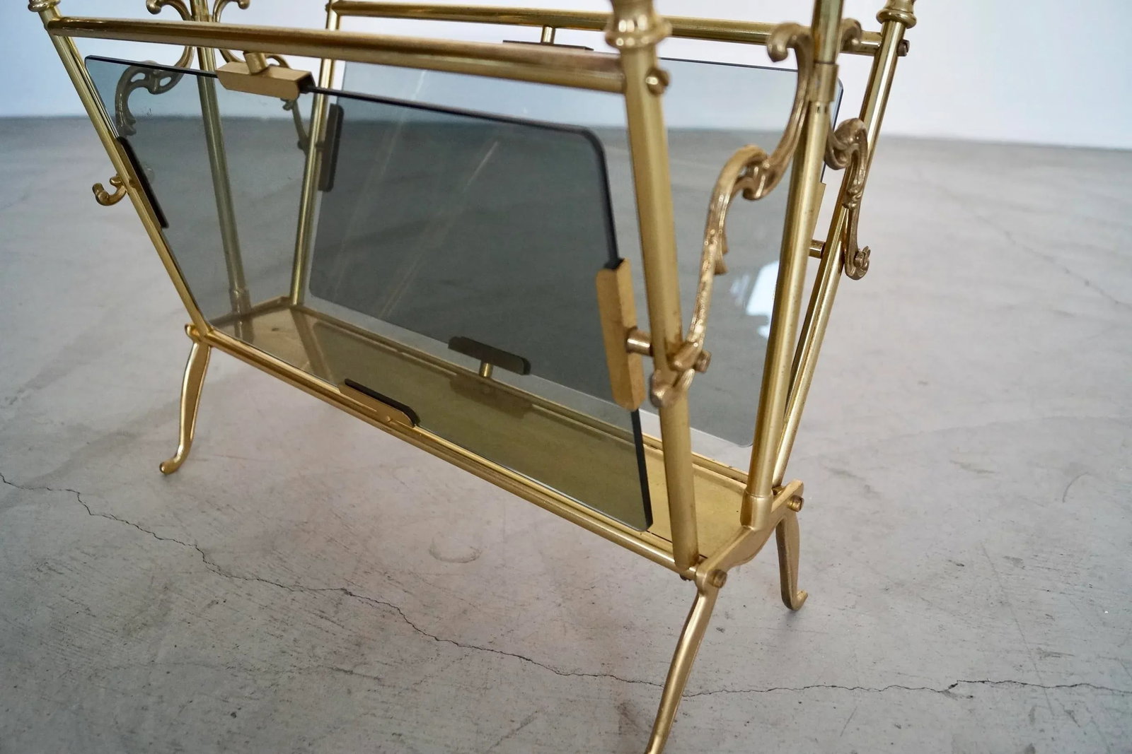 1960's Hollywood Regency Italian Solid Brass Magazine Rack - 8