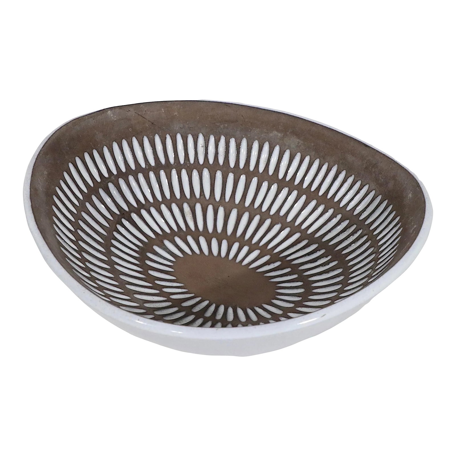 Upsala Ekeby of Sweden Negro Series Bowl by Ingrid Atterberg 1953-58: Mid Century Scandinavian art pottery bowl, from the classic "Negro" series by Ingrid Atterberg, circa 1953 - n1958. This example is in good overall condition, free of chips, cracks or repairs, it does