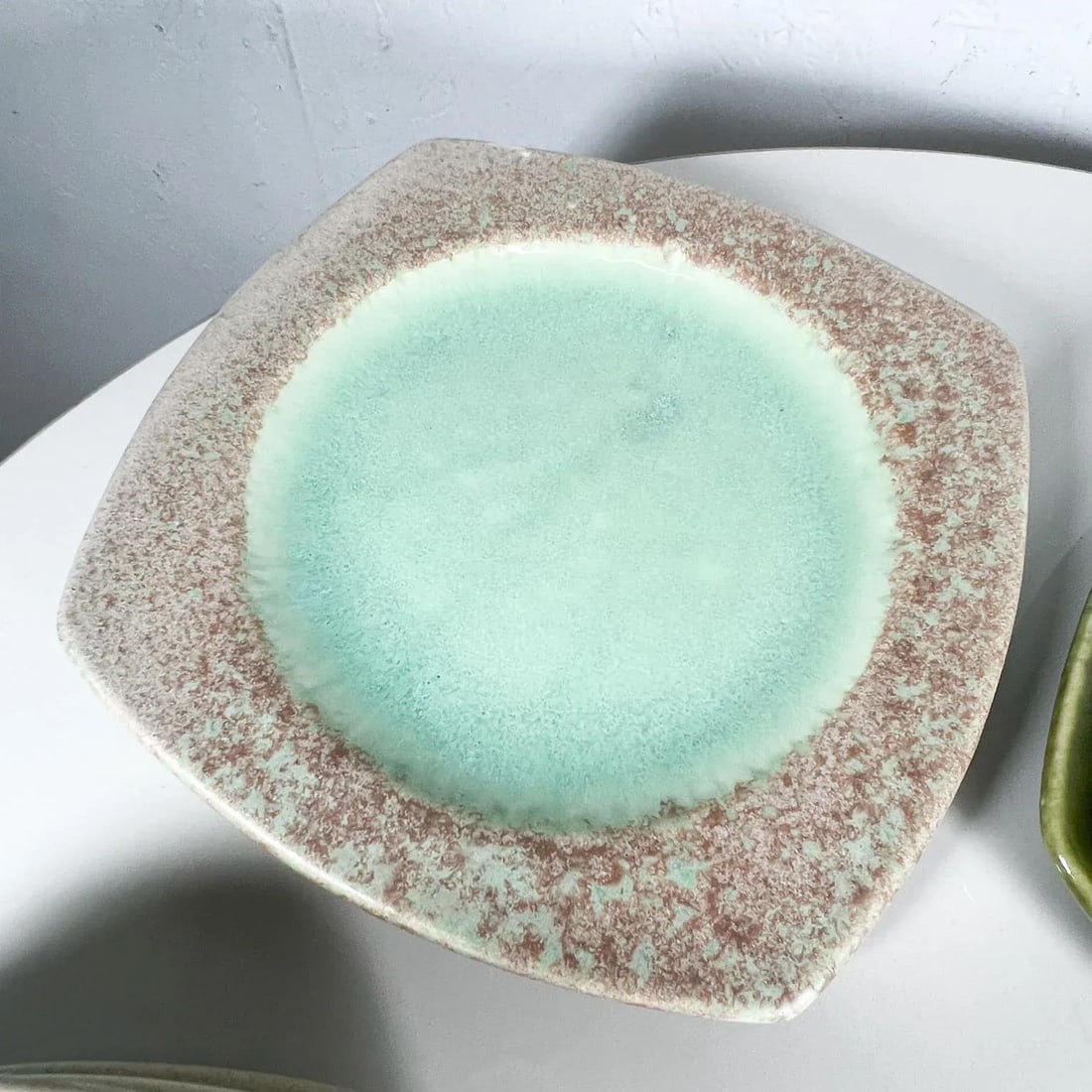 1980s Modern Set of 9 Square Plates Sculptural Art Pottery - 4