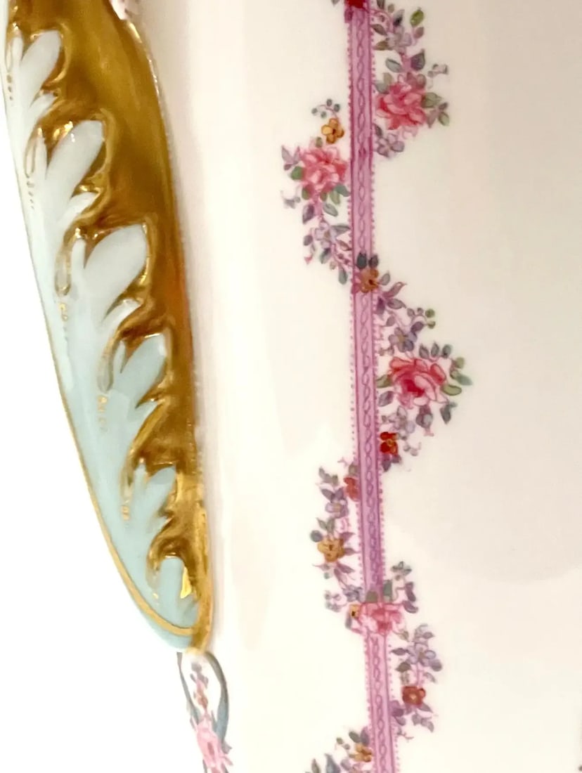 Early 20th Century Royal Worcester Transitional Neoclassical Style Vases - a Pair - 11