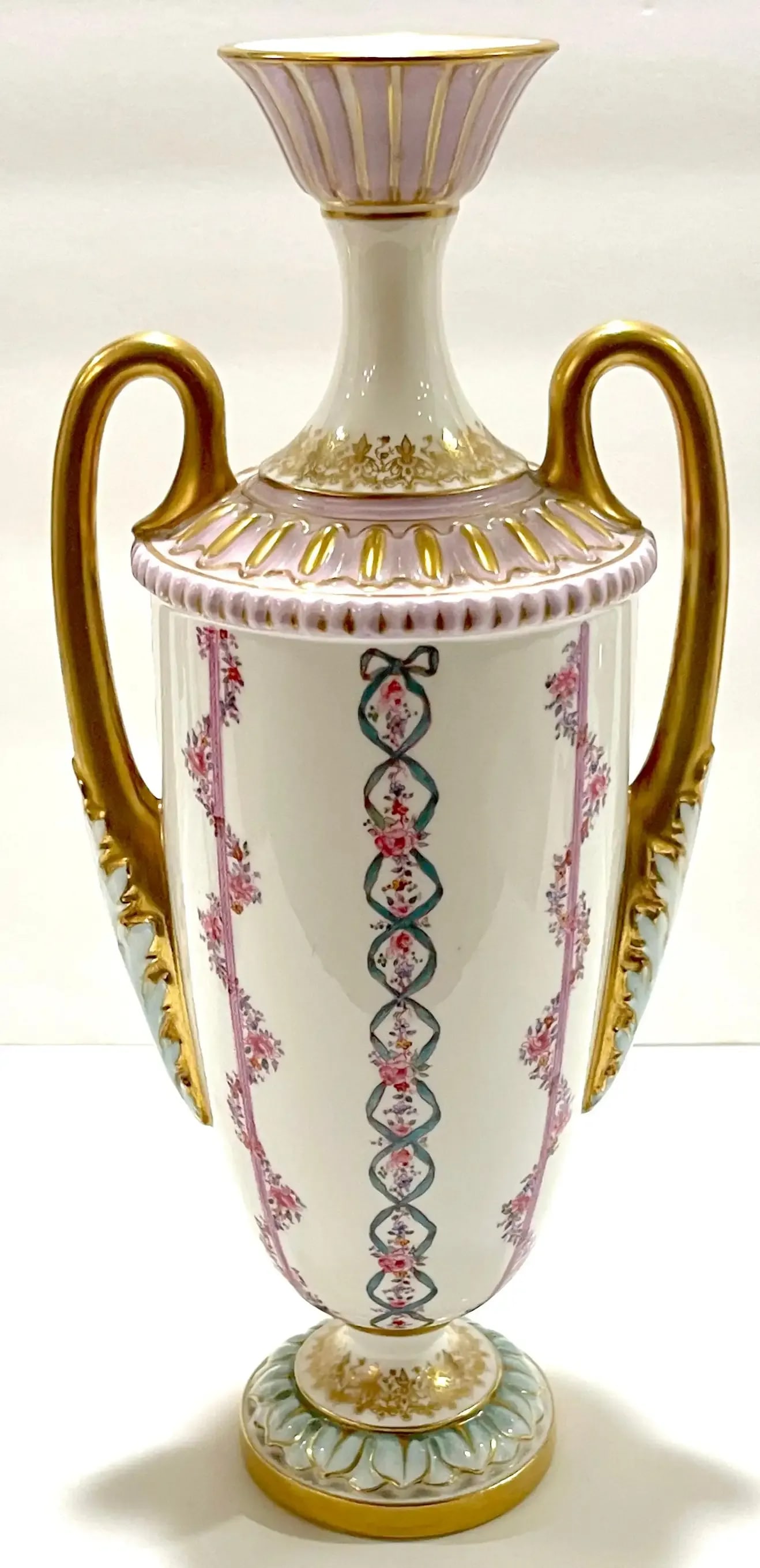 Early 20th Century Royal Worcester Transitional Neoclassical Style Vases - a Pair - 9