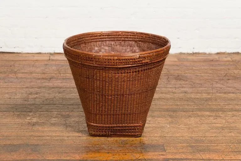 19th Century Hand Woven Rattan & Bamboo Thai Grain Basket with Tapering Lines - 3