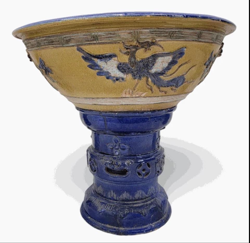 Antique Yellow and Blue-Glazed Planter Pot from Guangdong Province - 2