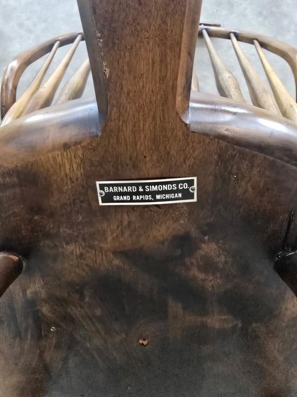 Antique Windsor Bow back Spindle Armchair - 2