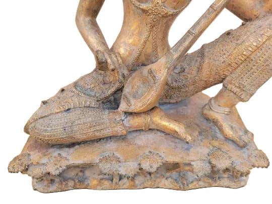 Antique Bronze Statue of Saraswati - 7