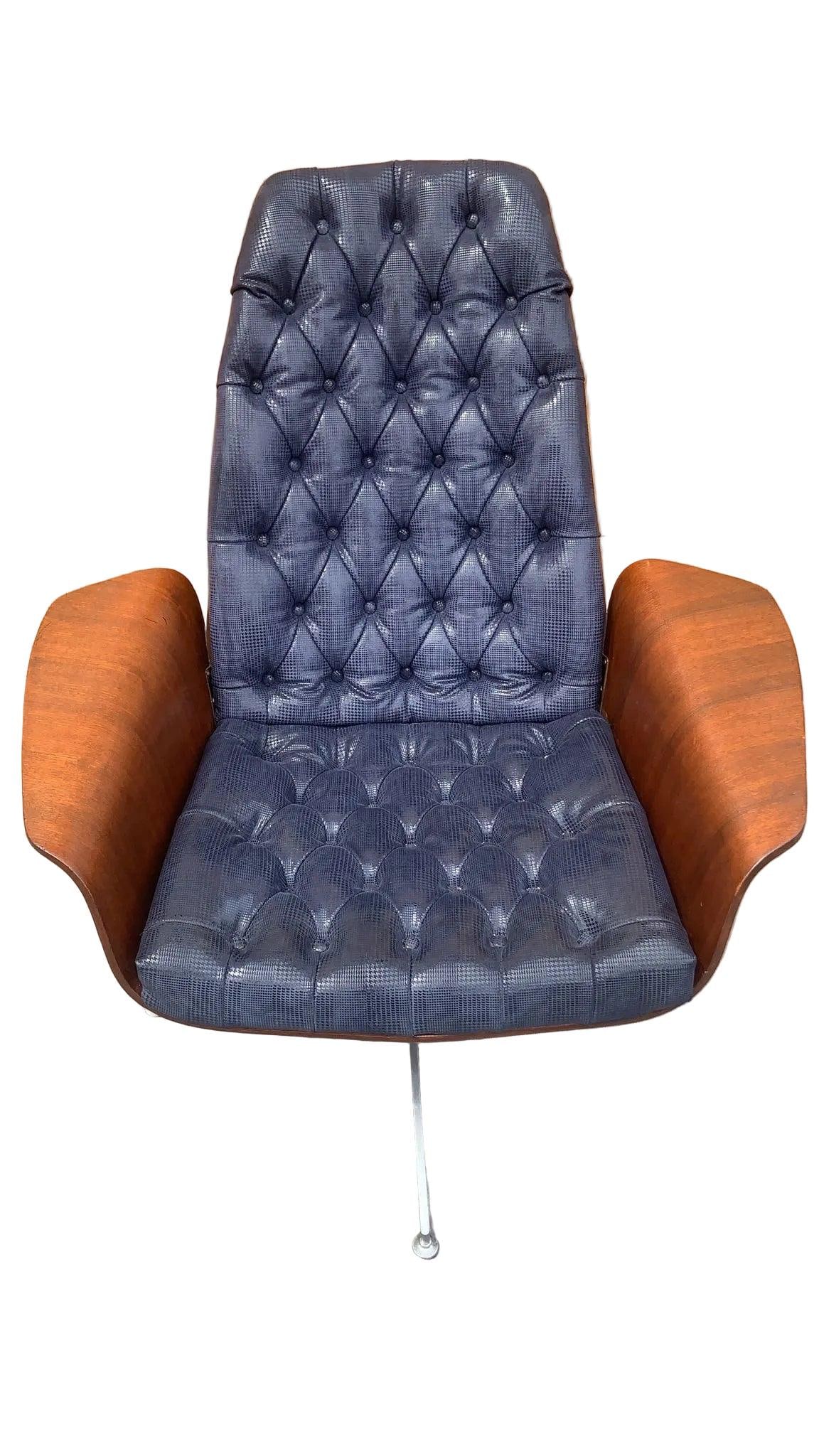 MCM George Mulhauser Mr. Chair Newly Reupholstered - 4