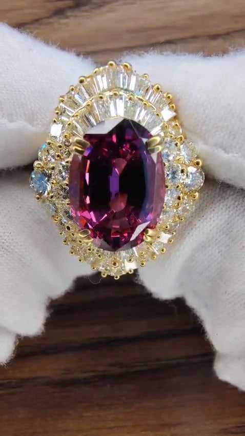 GIA Certified 8.12ct Natural No Heat Spinel 6.00ct Diamonds Ring 18Kt*v - 2