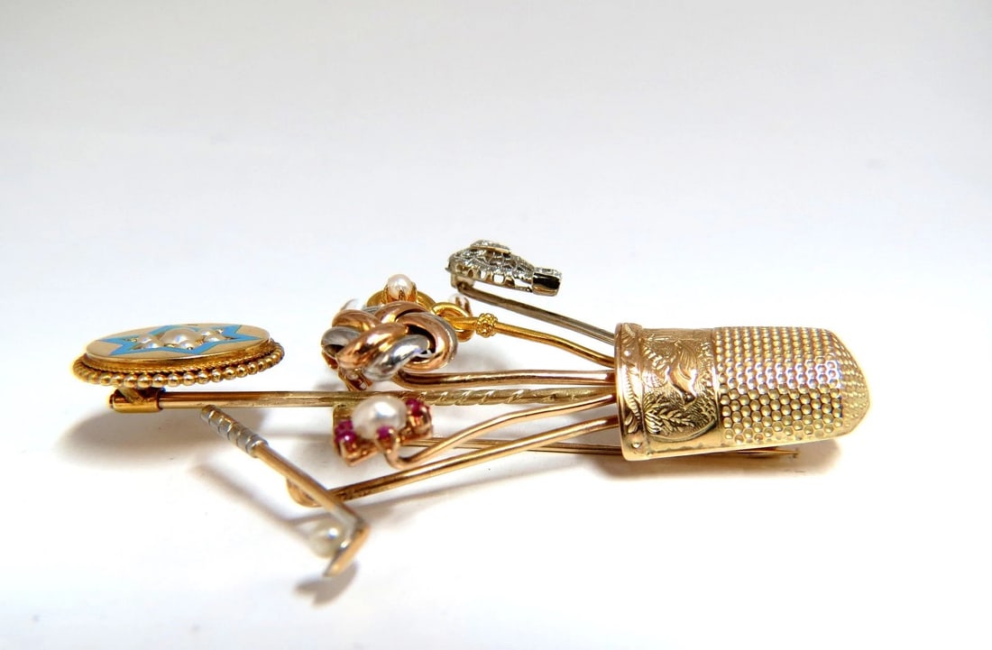 14kt Vintage Seamstress Thimble collection Pin** - 4