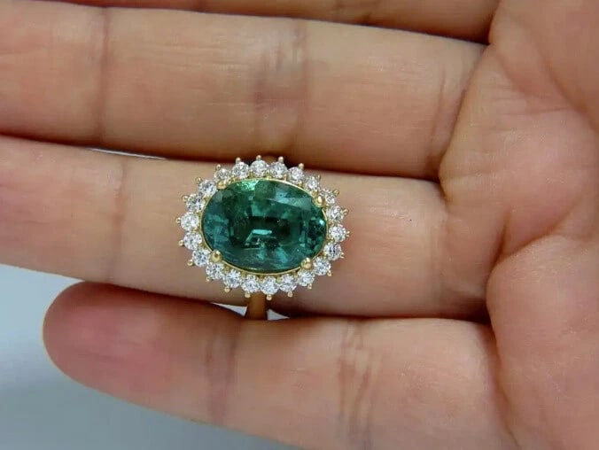 GIA Certified 8.60ct natural green emerald diamonds ring 18kt "F1" Halo Prime *v - 8