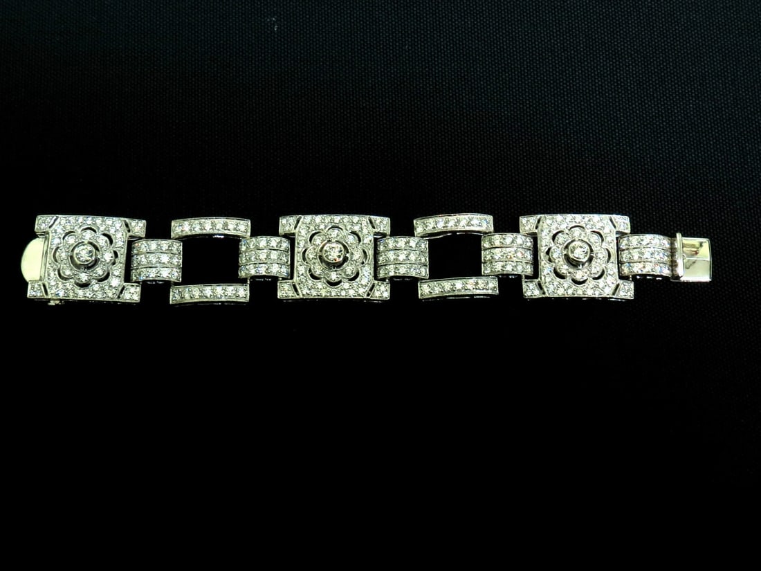 Magnificent 20ct Natural Round Diamonds Wide Cuff Link Bracelet 18kt** - 12