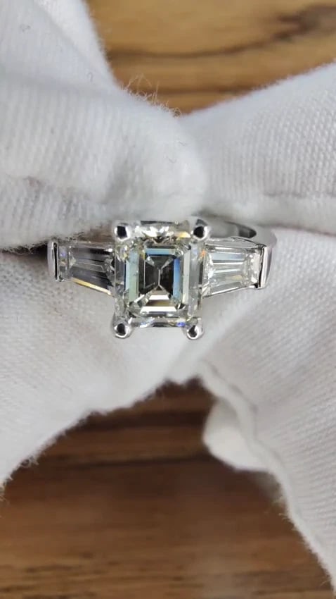 GIA CERTIFIED 1.06CT BRILLIANT EMERALD CUT NATURAL DIAMOND RING J/VVS2 *v - 2