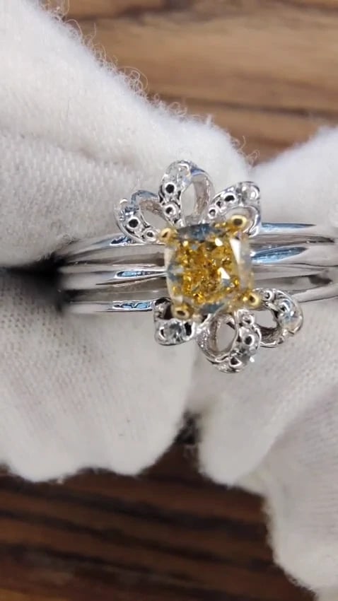 .58ct Natural Fancy Yellow Diamond ring 14 Karat *v - 2