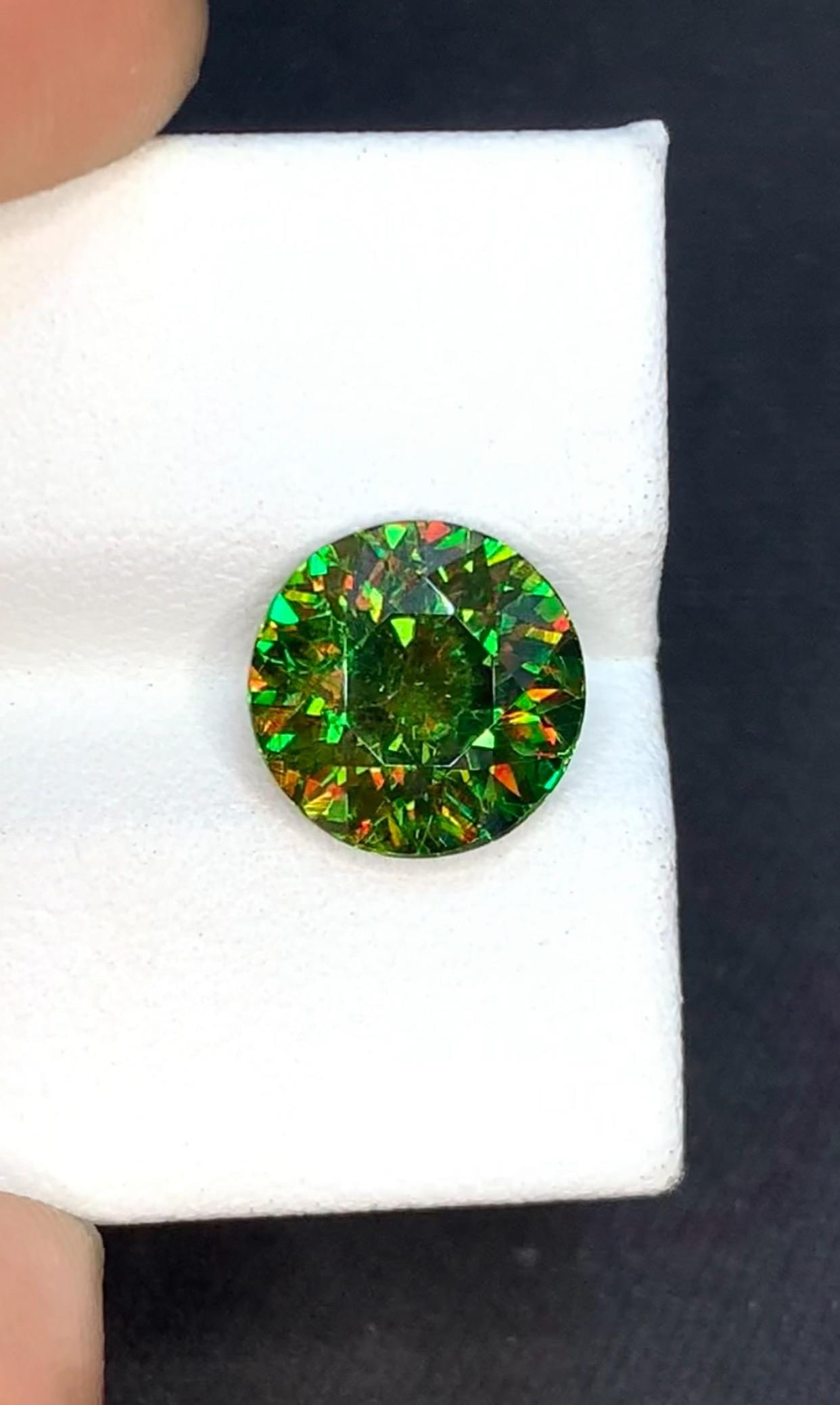 Natural Chrome Green Sphene Gemstone, Brilliant Round Cut, Skardu Origin, 3.90 Carat - 2