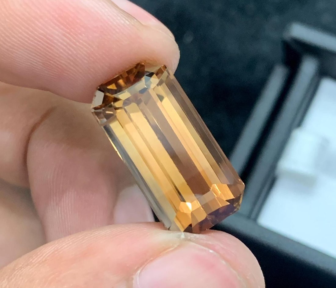 Rich Brown Topaz Gemstone: Long Emerald Cut, November Birthstone (17.50 Carat) - 3