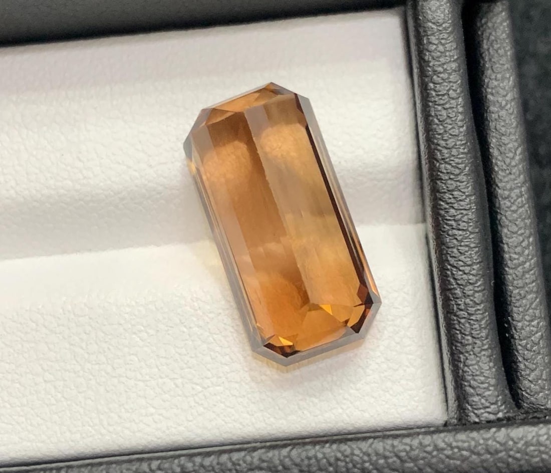 Rich Brown Topaz Gemstone: Long Emerald Cut, November Birthstone (17.50 Carat) - 9
