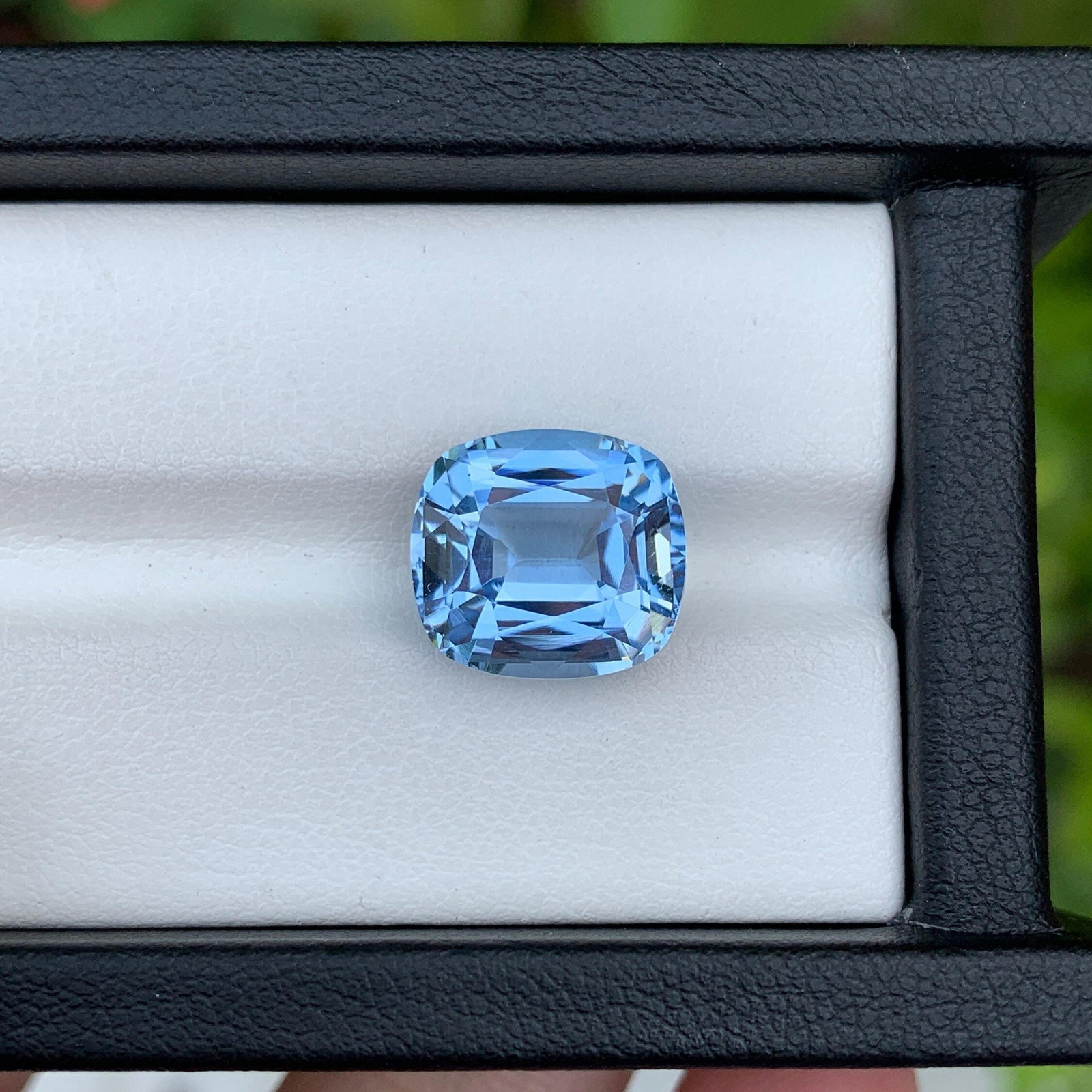 Santa Maria Blue Aquamarine Gemstone: 7.53 Carat Cushion Cut Beryl - 2