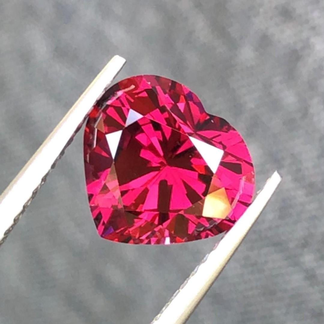 Natural Pinkish Garnet Gemstone Heart Shape For Jewellry making From Tanzania - 3.355 Carat - 4