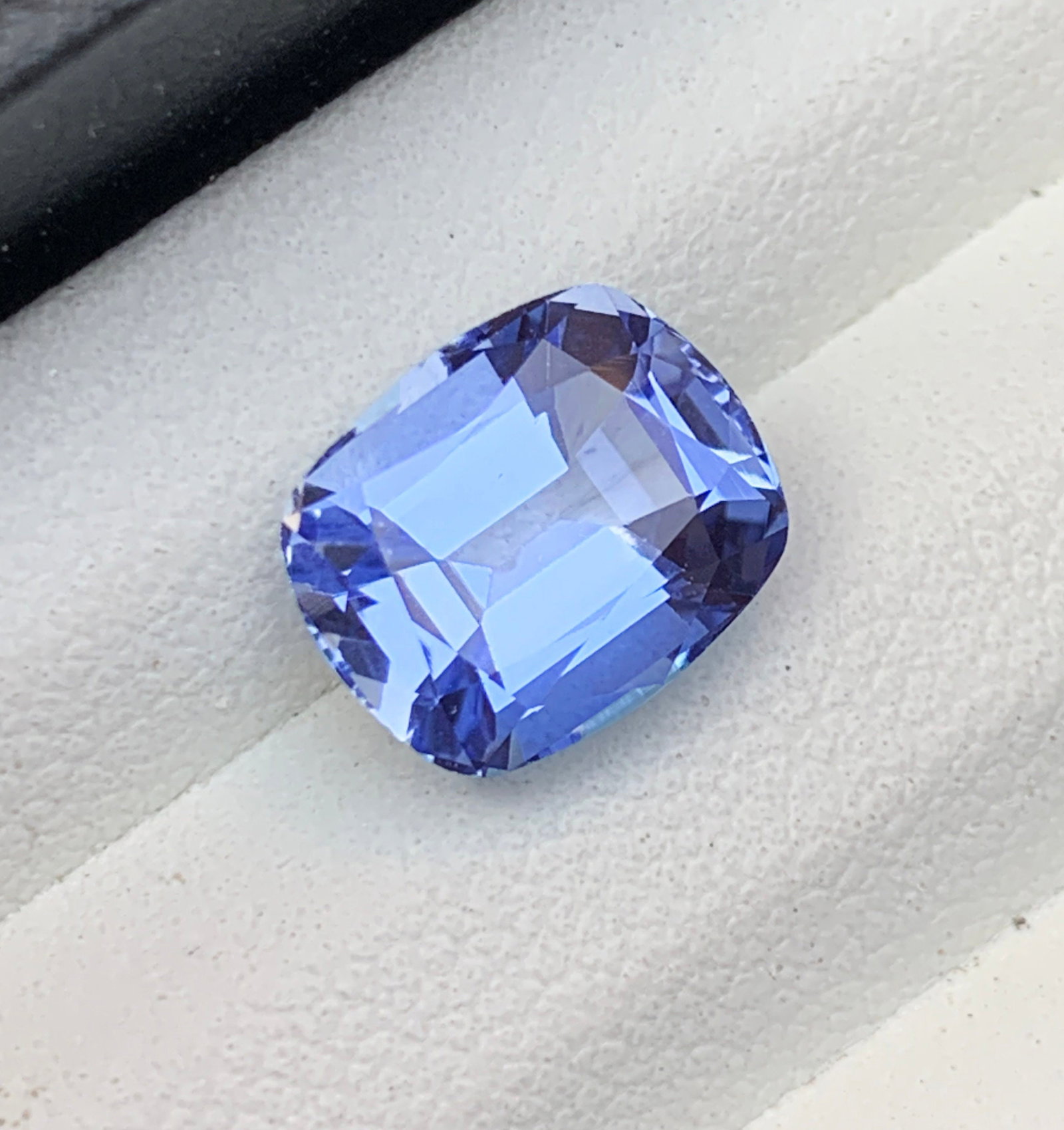 Natural Aquamarine Gemstone: Cushion Cut, 4.90 Carats - 3