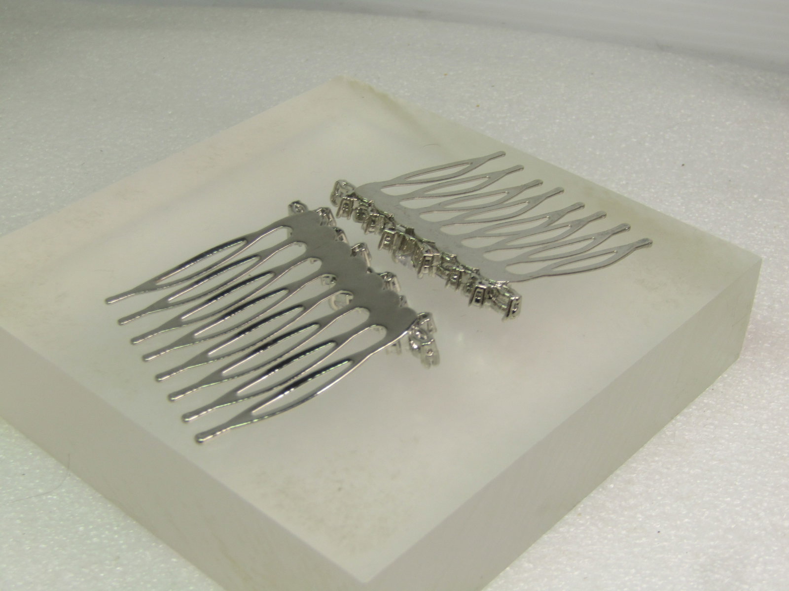 Vintage Rhinestone Hair Combs, Pair, Clear Rhinestones, 1980's - 5