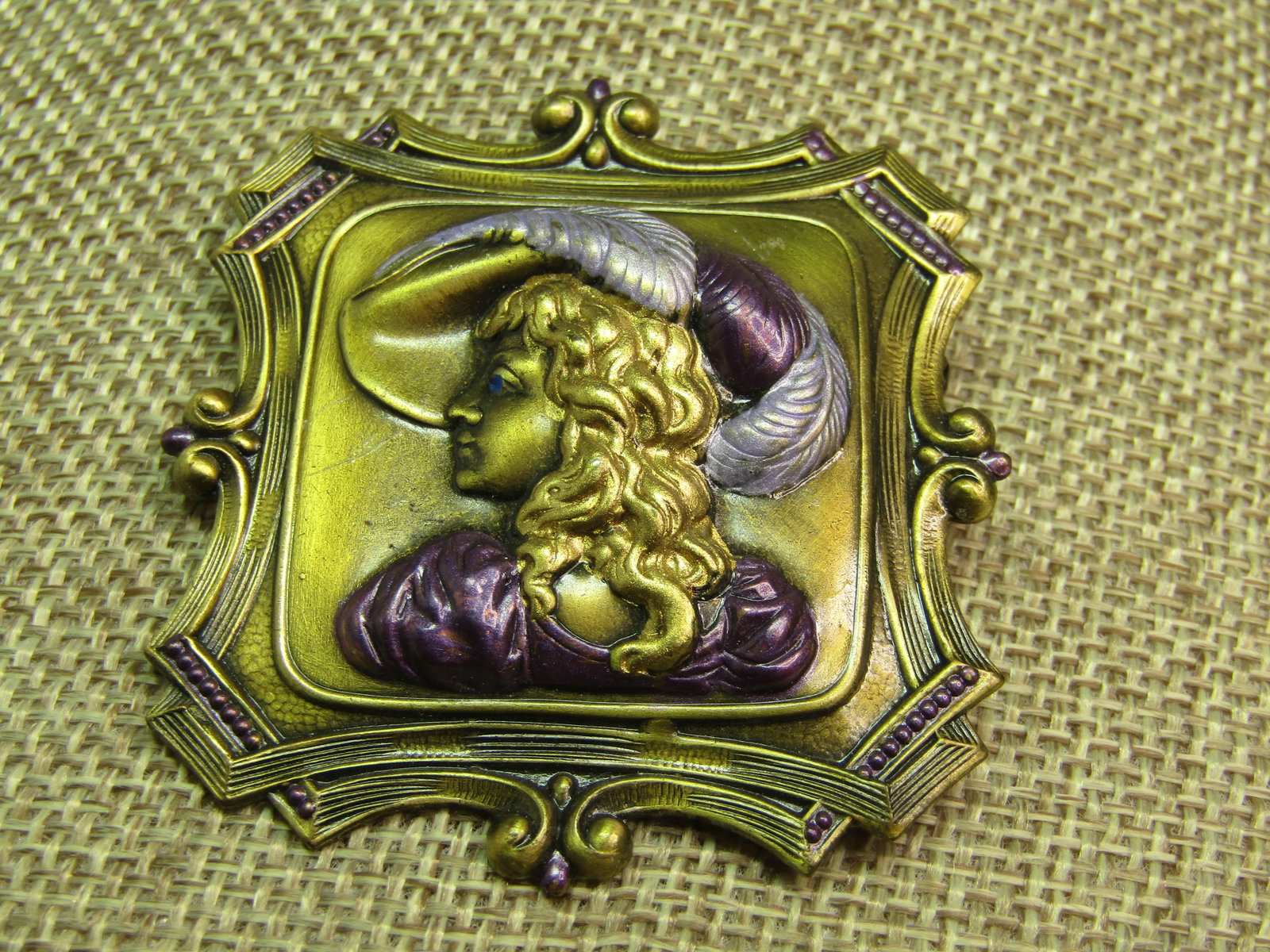 Vintage Faux Art Nouveau Woman in Hat Brooch, Enameled, 1980's - 3