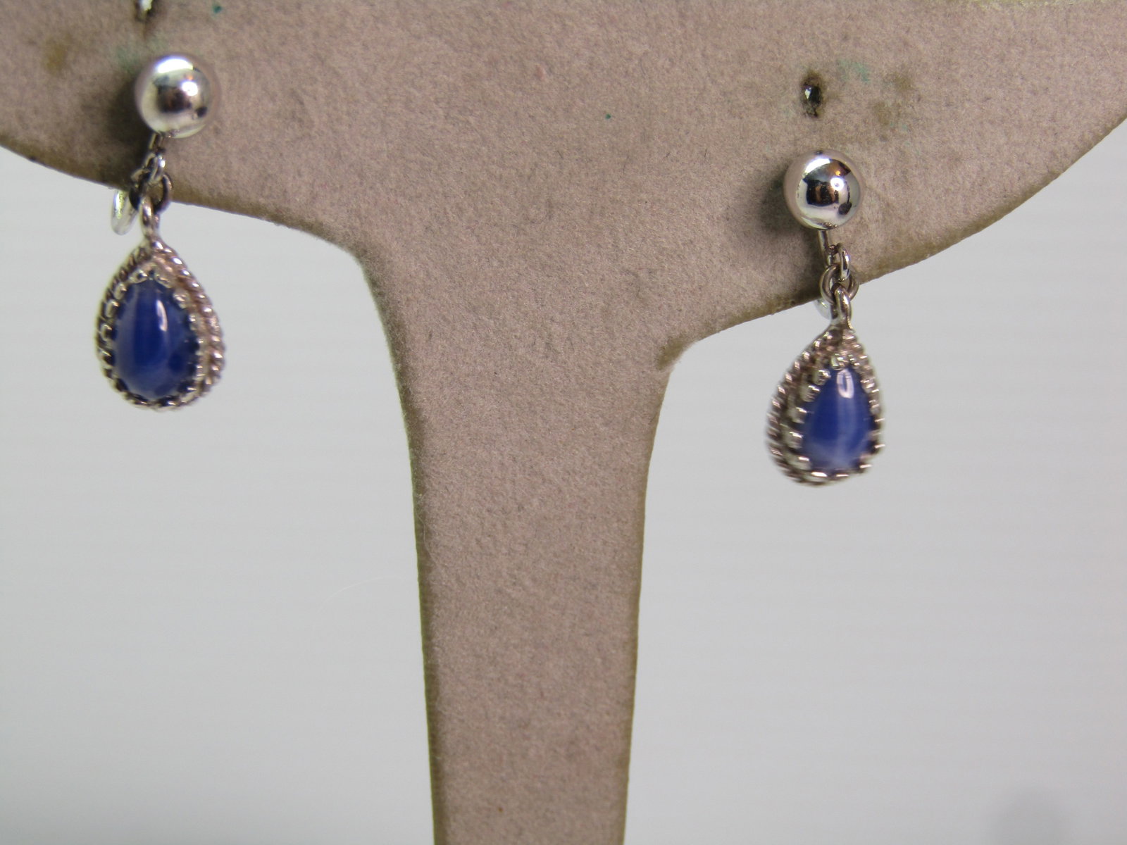 Vintage Sterling Star Sapphire Dangle Earrings, Screwback, Rhodium Plated, 1990's: Vintage Sterling Star Sapphire Dangle Earrings, Screwback, Rhodium Plated, 1990's. These have a ball stud and are signed STG on the back of the screw. They test as sterleing, though mildly magnetic - 