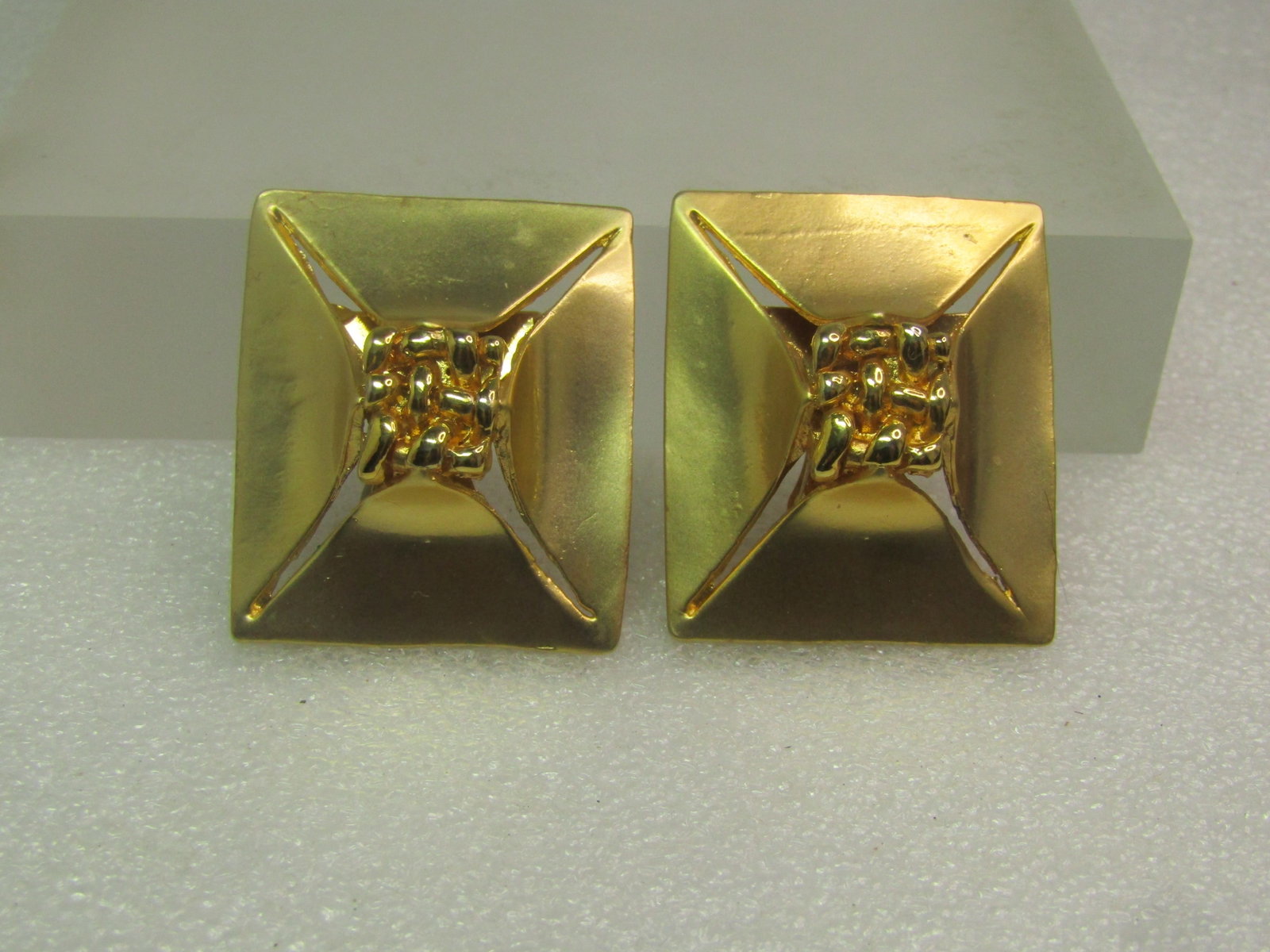 Vintage Gold Tone Statement Earrings, Clip, 1980's: Vintage Gold Tone Statement Earrings, Clip, 1980's. These have the look of designer earrings and may be signed - there is a mark that looks like script but very over struck and not strongly pressed