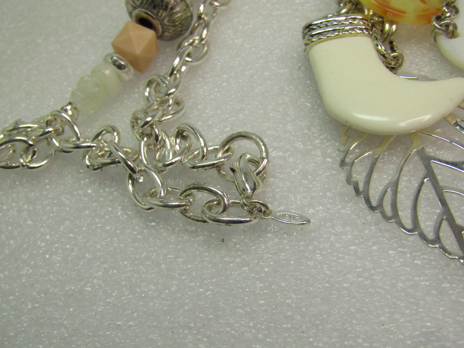 Vintage Avon Faux Agate, Leaf/Italian Horn Necklace, 30", 1980's-1990's - 5