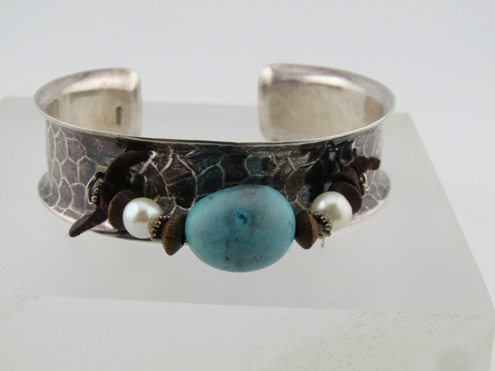 Vintage Hammered Sterling Turquoise Pearl Cuff Braclet, 7", Signed PD (1 of 6)
