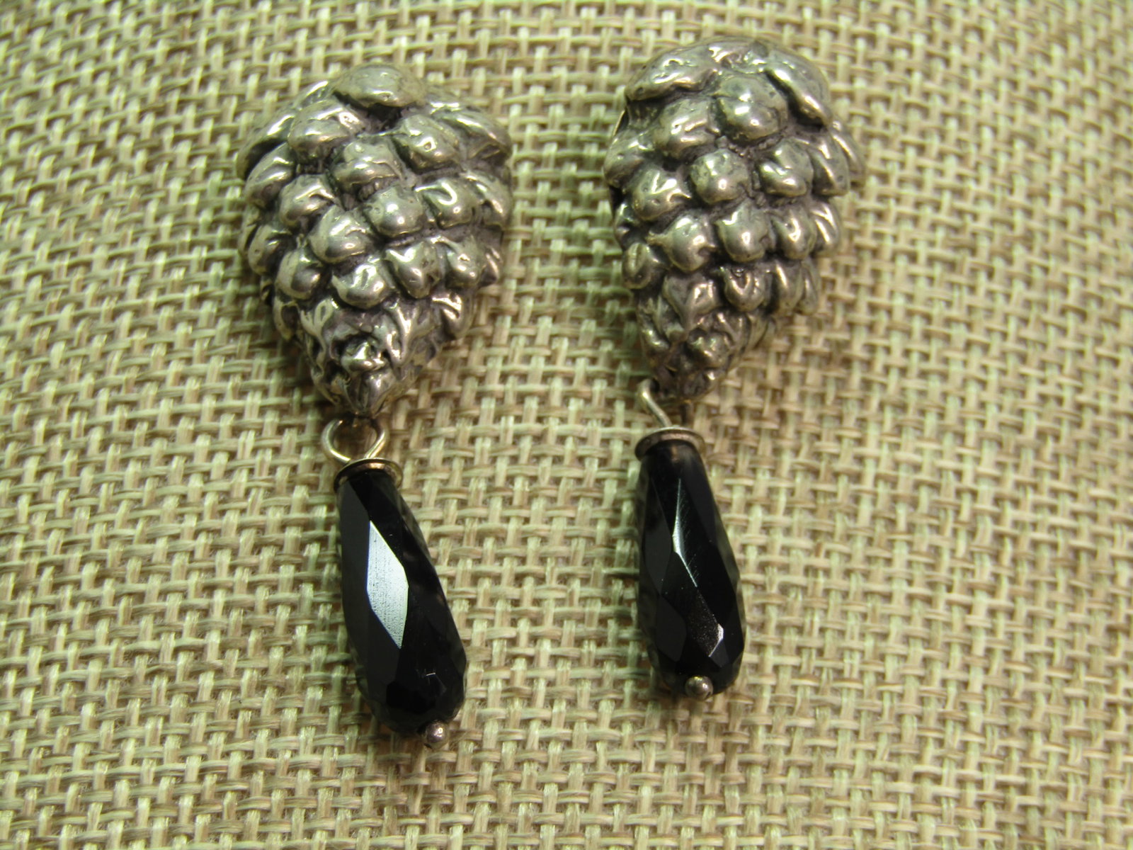 Vintage Sterling Modernist Pierced Earrings, Onyx Drop, Signed PF: Vintage Sterling Modernist Pierced Earrings, Onyx Drop, Signed PF. These have a vintage modernist design - that looks like a lumpy tapered leaf; a pinecone; an upside down pineapple; or stacked