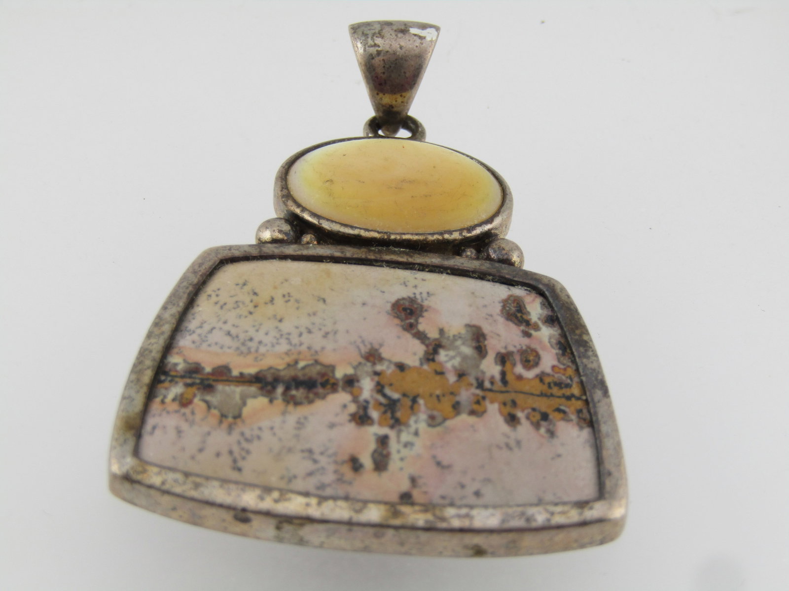 Vintage Brown Dendridic Agate and MOP Pendant, 1980's (1 of 6)