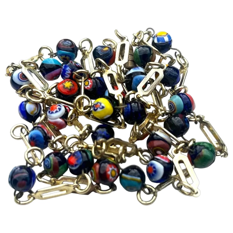 Vintage Italian Porcelian Bead Venetian Murano Necklace: Title: Vintage Italian Porcelian Bead Venetian Murano Necklace Description: Vintage Italian Porcelian Bead Venetian Murano Necklace Hallmarked: No Hallmark Seen Weighs: 30 grams Measures Approx: 42 in