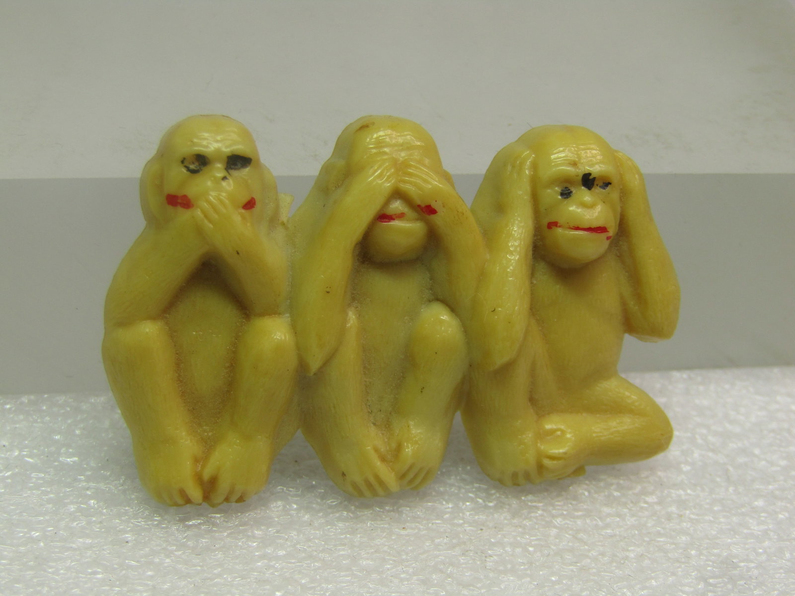 Vintage Speak/See/Hear No Evil Monkey Brooch, Plastic, Mid-Century - 2