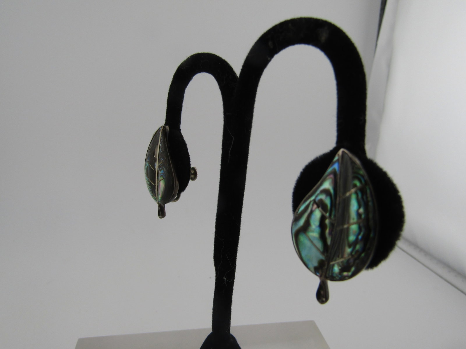 Vintage Sterling Inlaid Abalone Leaf Earrings, Screwback, Mexico, 1960's-1970's - 2