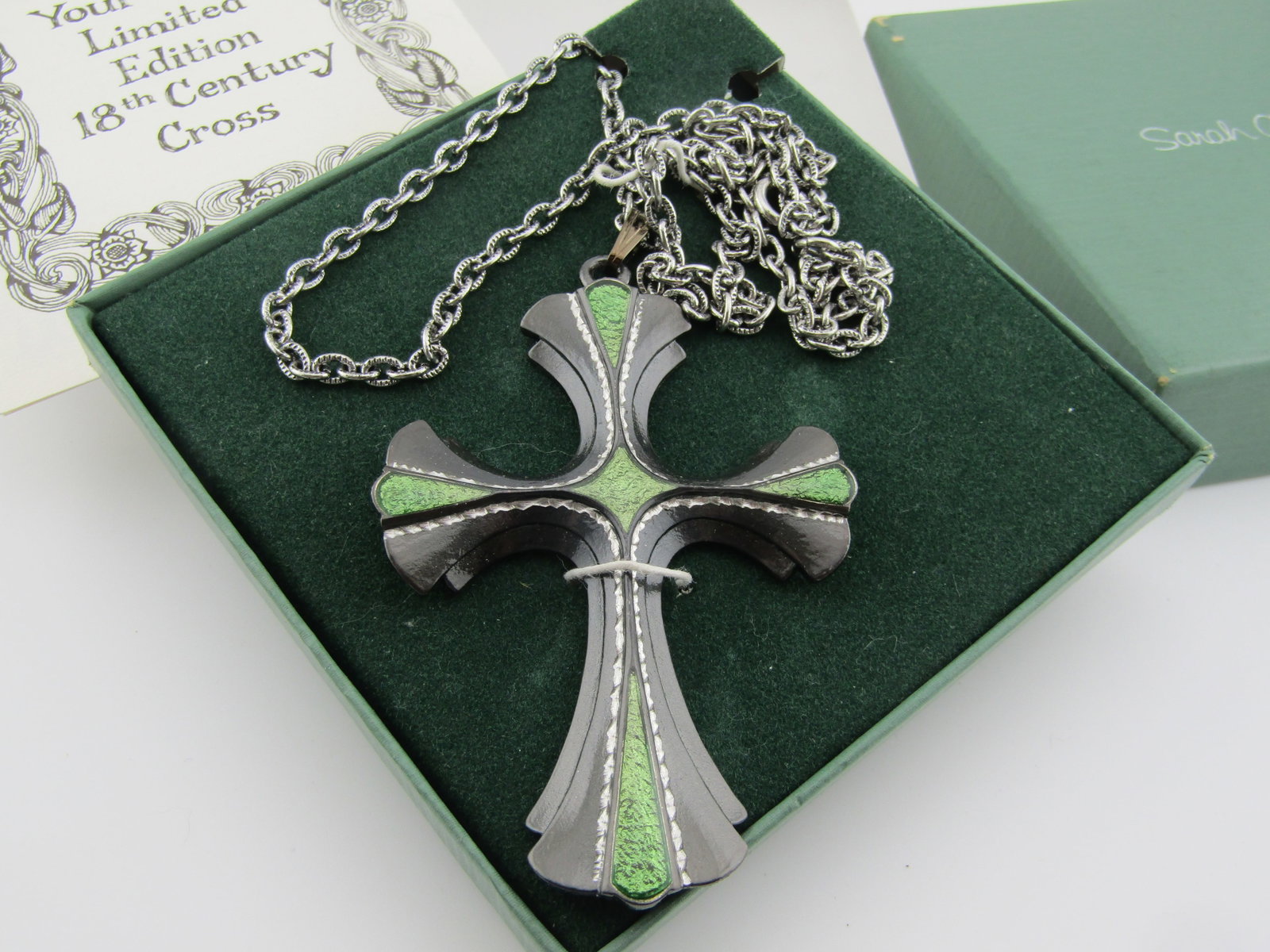Vintage Sarah Coventry 18th Century Cross Necklace, 1976 - 2