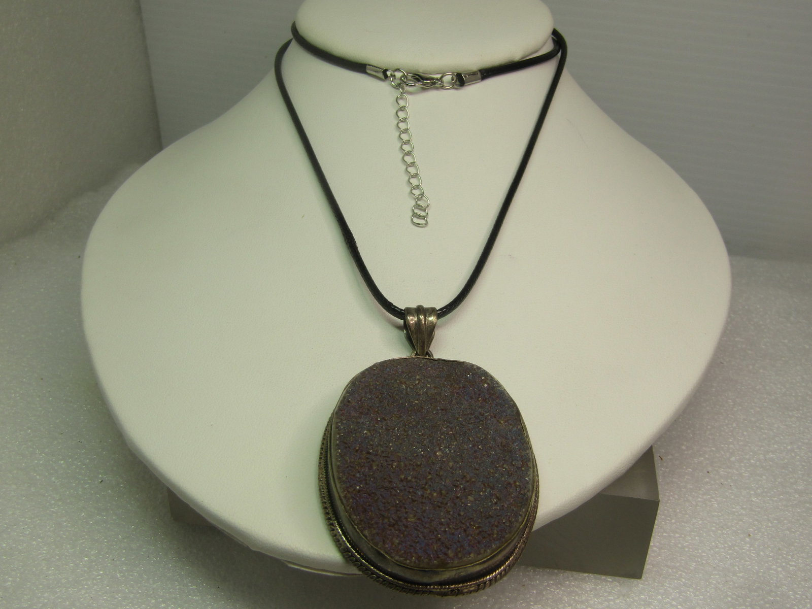 Vintage Sterling Druzy Quartz Necklace, 1970's-1980's, 24"-26": Vintage Sterling Druzy Quartz Necklace, 1970's-1980's, 24"-26". The pendant is in a Southwestern themed setting with the rope accent and high bezel setting with swing bail. The metal in the pendant