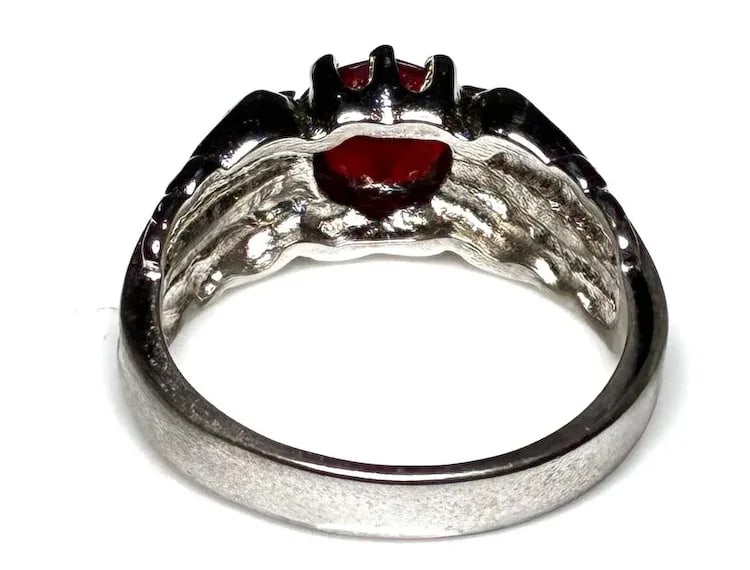 Vintage Sterling Silver Red Stone Ring - 5