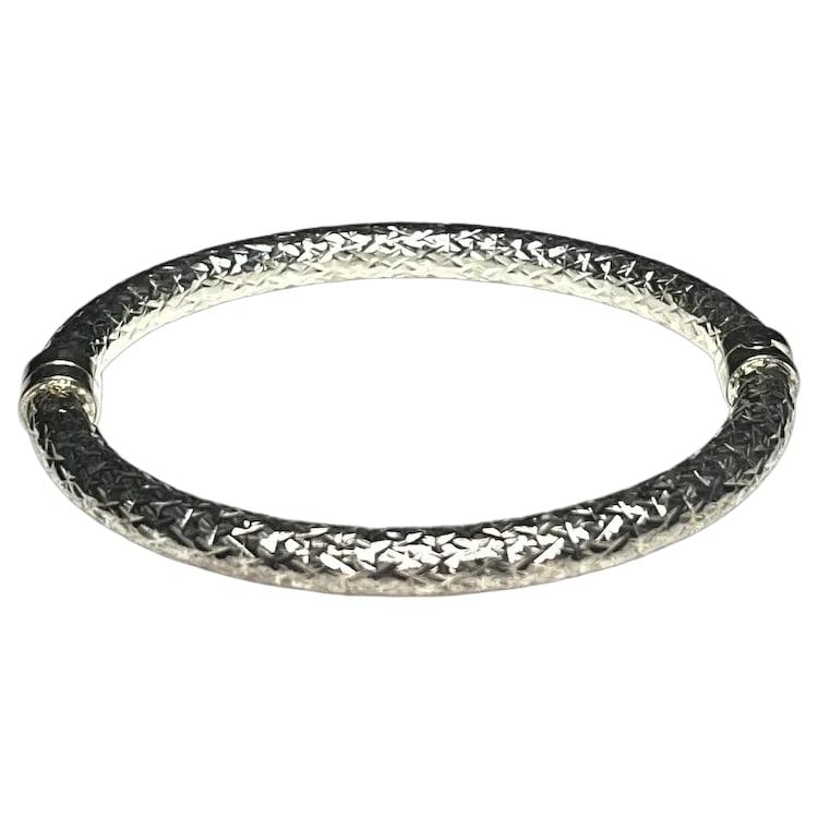 Estate Diamond Pattern Sterling Silver MILOR Italy Bangle Bracelet: Title: Estate Diamond Pattern Sterling Silver MILOR Italy Bangle Bracelet Description: Estate Diamond Pattern Sterling Silver MILOR Italy Bangle Bracelet Hallmarked: 925 MILOR Weighs: 19 grams