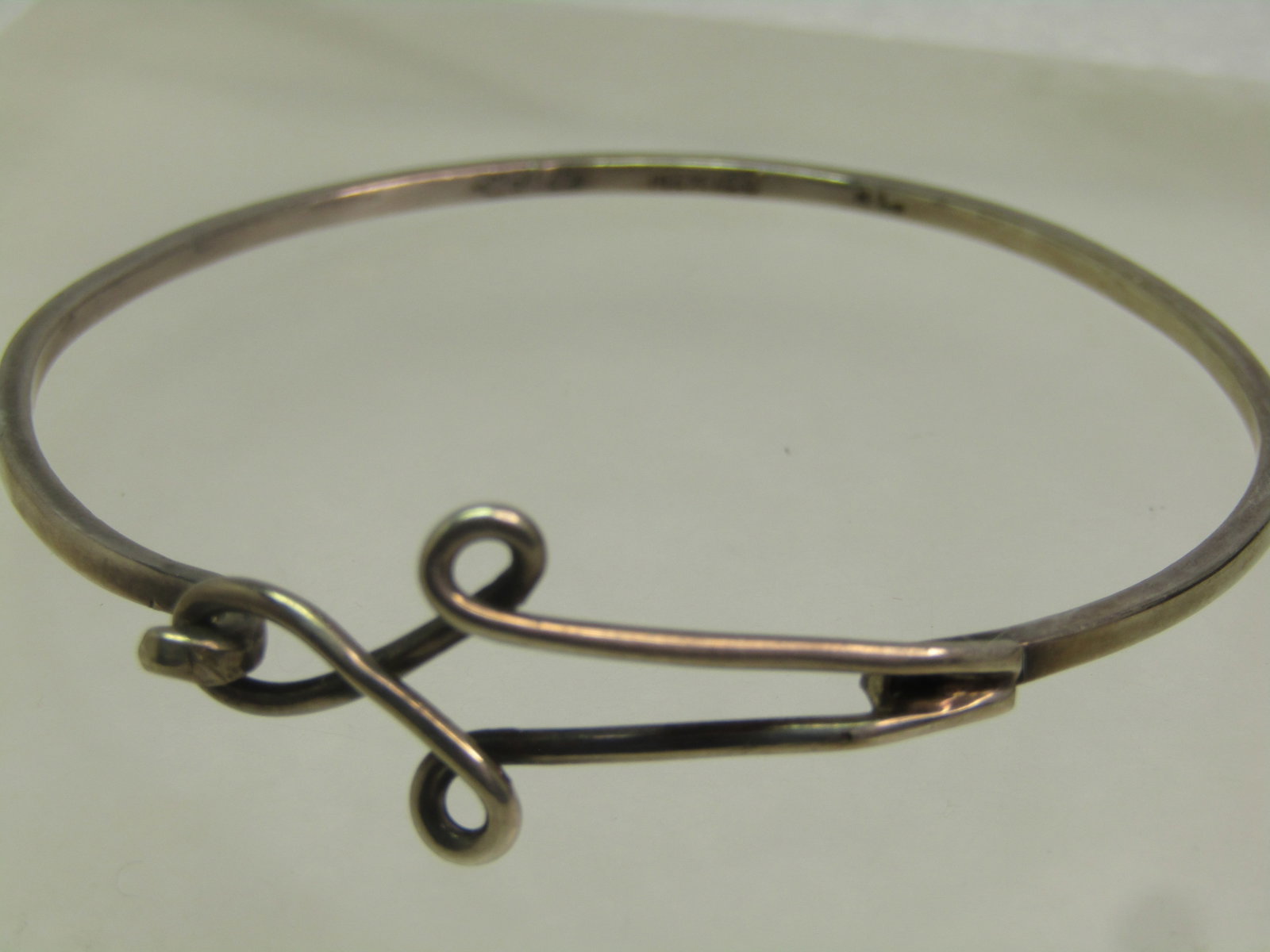 Vintage Sterling Curved Bangle Top Locking Bracelet, Mexico, Signed . 7", 1970's - 4