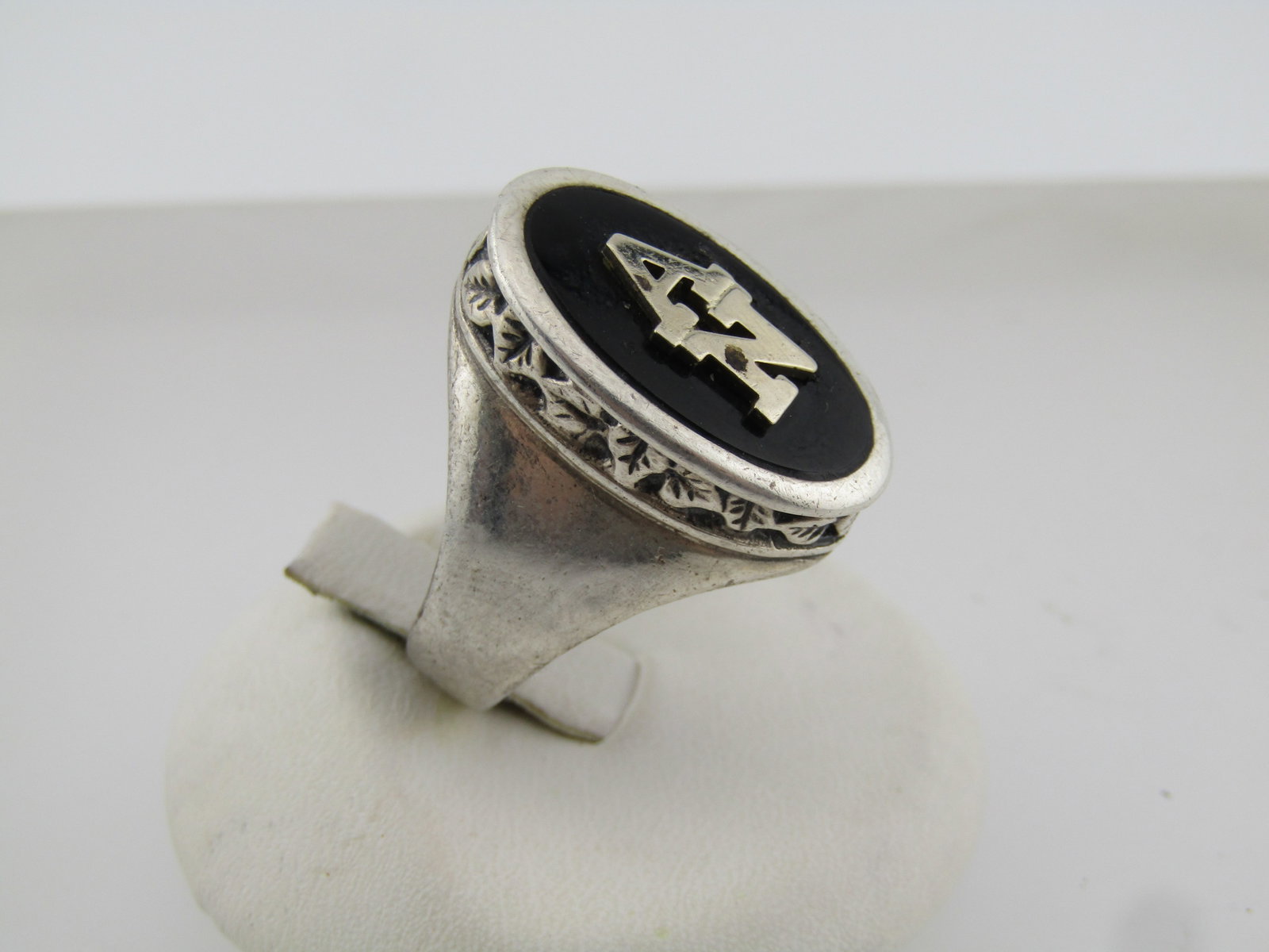 Vintage Sterling Onyx Ring, Initial AN, Leaf Border, Sz. 8, 1960's-1970's - 2