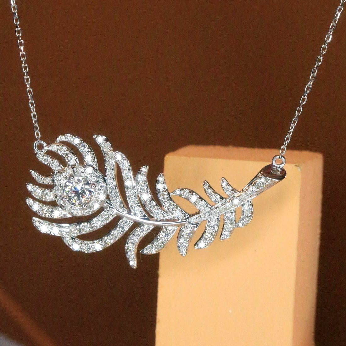 14K GOLD 1.25 CTW NATURAL H DIAMOND NECKLACE - 5