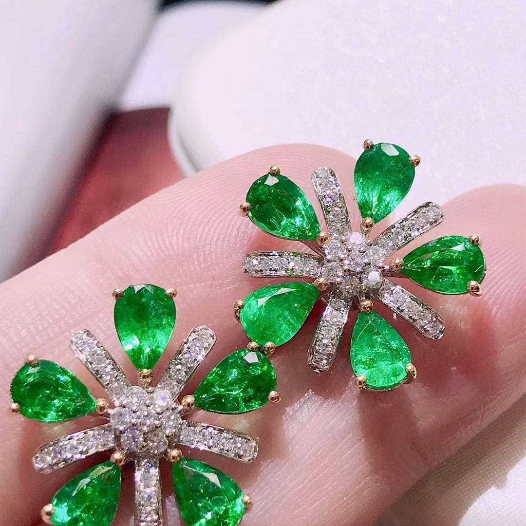 14K GOLD 3.78 CTW VIVID GREEN NATURAL EMERALD and DIAMOND EARRINGS - 2