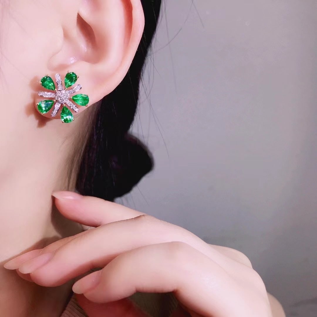 14K GOLD 3.78 CTW VIVID GREEN NATURAL EMERALD and DIAMOND EARRINGS - 3