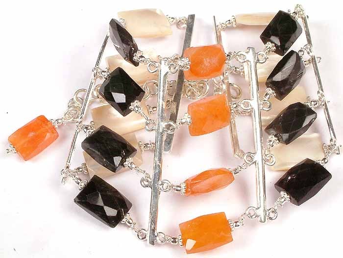 Chewing Gum Bracelet: Title: Chewing Gum Bracelet Description: itemcode : JDW78) Reserve: $518.00 Shipping: Domestic: Shipping rates are determined by destination International: Foreign shipping rates are determined by