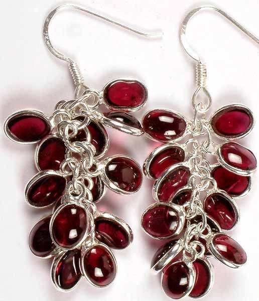 Garnet Bunch Earrings: Title: Garnet Bunch Earrings Description: Often used a substitute of Ruby, having similar properties and type at an affordable price, This bundle of semi-precious Garnet stones jumbled-up together in